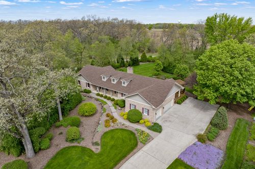 44W664 Oakshire Ln, Hampshire, IL, 60140-7503 | Card Image