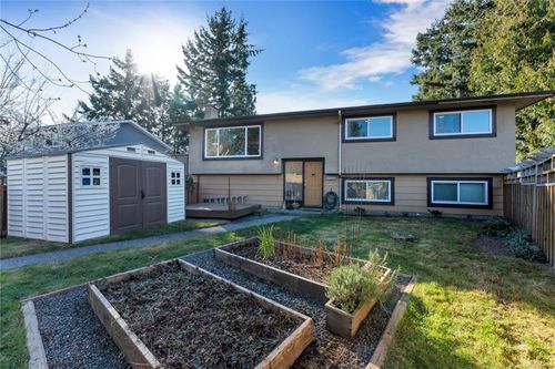 1-2011 Courser Dr, Sidney, BC, V8L2N5 | Card Image