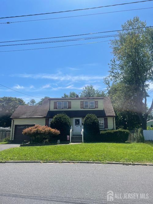 3 Lois Ave, East Brunswick, NJ, 08816-2903 | Card Image