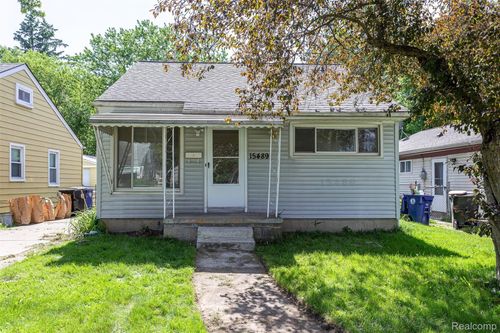 15489 Dixie, Redford, MI, 48239-3601 | Card Image