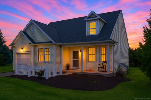 6-6 Strawberry Ln, East Hartford, CT, 06118-1262 | Card Image