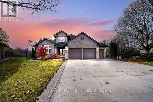 15 Bayside Crt, London, ON, N5Y5M6 | Card Image
