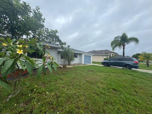1942 Se Camilo St, Port St. Lucie, FL, 34952-4723 | Card Image