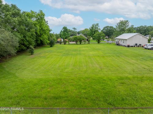 303 & 305 Solitaire Ave, Lafayette, LA, 70508-9630 | Card Image