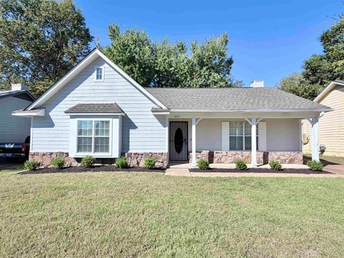 6017 Cottage Hill Dr, Millington, TN, 38053-8119 | Card Image