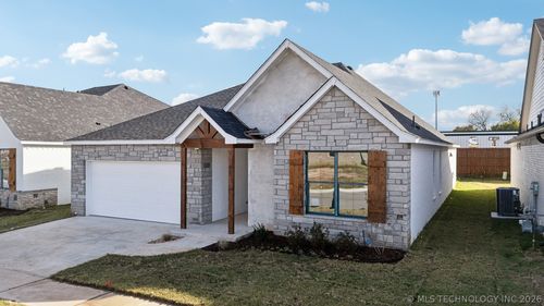 9712 E 132nd St S, Bixby, OK, 74008-4962 | Card Image