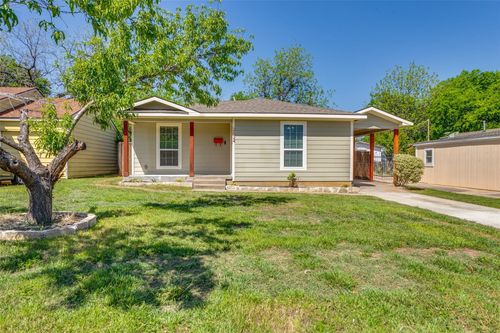 2624 Townsend Dr, Fort Worth, TX, 76110-2322 | Card Image