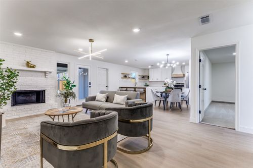 7609 Walnuthill Ct, Watauga, TX, 76148-1662 | Card Image