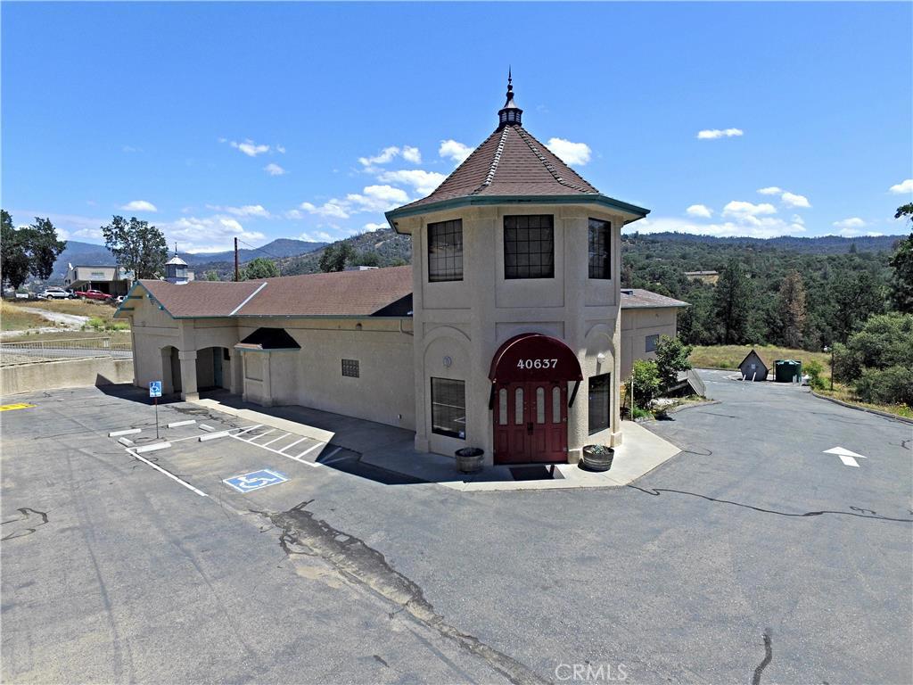 40637 Highway 41, Oakhurst, CA 93644