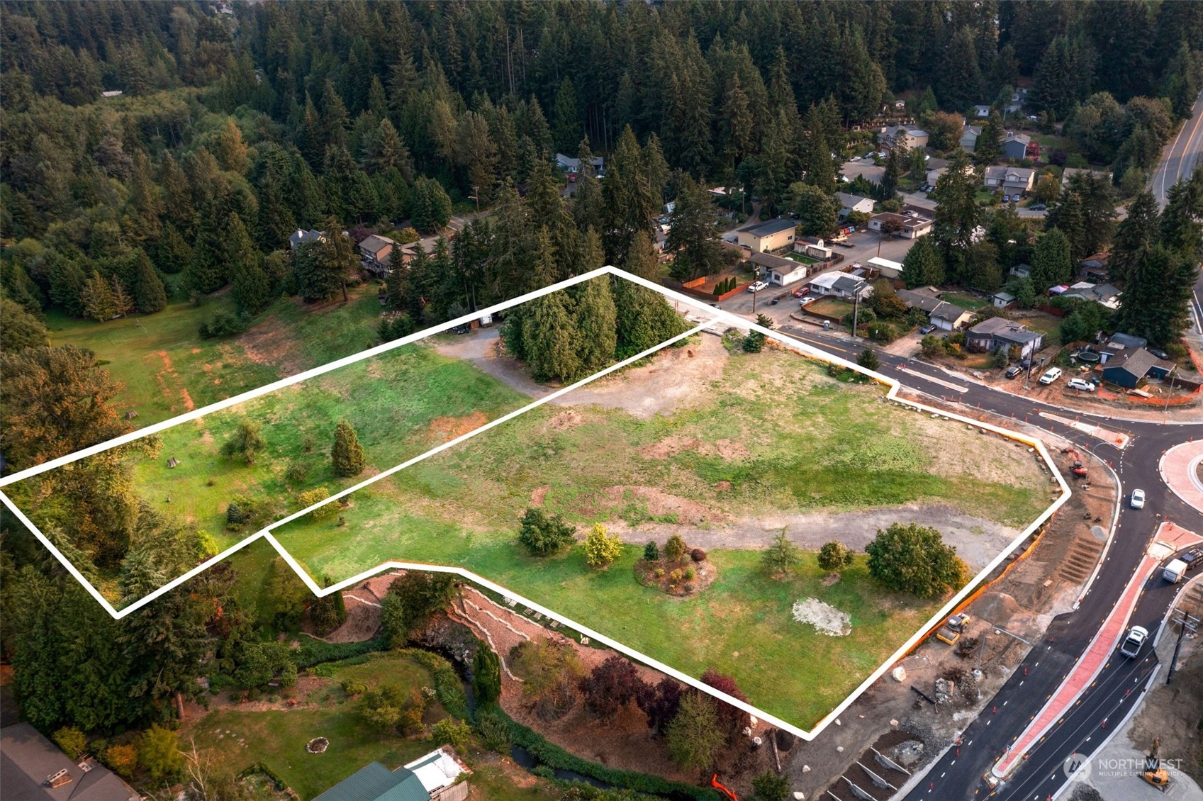 Locust Way, Lynnwood, WA 98036