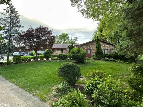 1 Golf Ct, Burlington, IA, 52601-2515 | Card Image