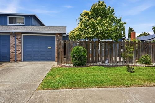 1741 Montana Vista St, Lakeport, CA, 95453-3641 | Card Image
