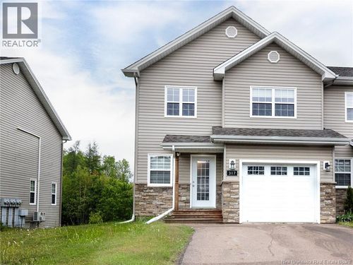 317 Dolbeau St, Dieppe, NB, E1A9P9 | Card Image