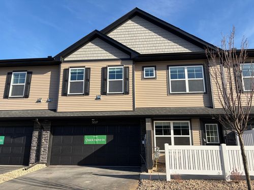 5227 Long Pointe Pass, Woodbury, MN, 55129-6304 | Card Image