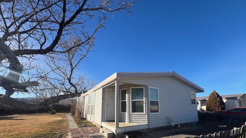 102 Manhatten Dr, Battle Mountain, NV, 89820-2390 | Card Image