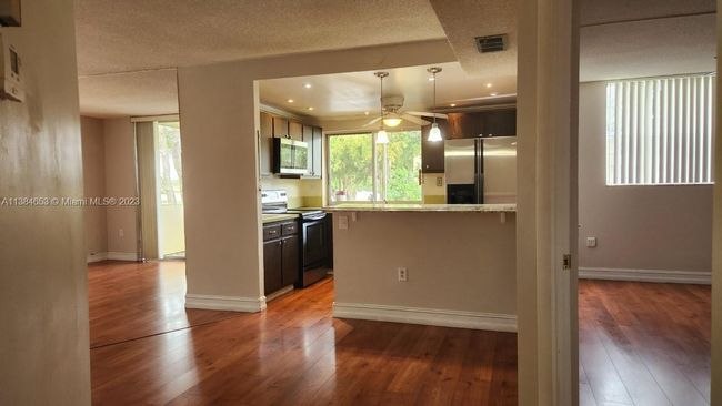 APT-208 - 9091 Lime Bay Blvd, Condo with 2 bedrooms, 2 bathrooms and null parking in Tamarac FL | Image 5