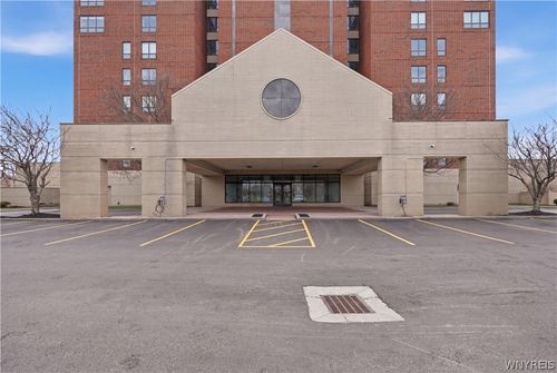 207 Admirals Walk, Buffalo, NY, 14202-4331 | Card Image