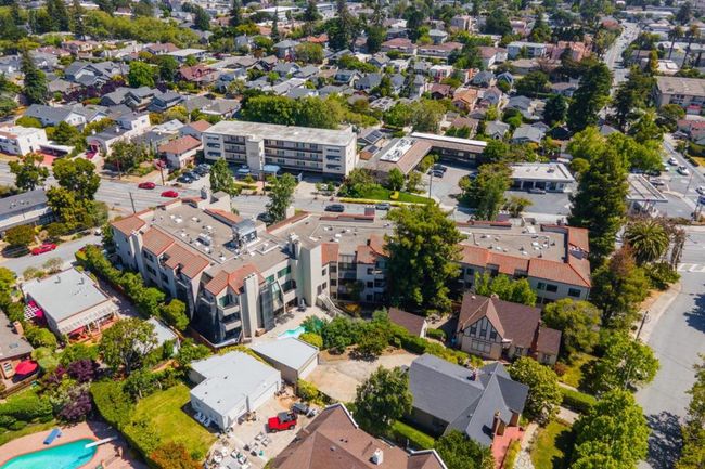 UNIT-107 - 425 N El Camino Real, Condo with 2 bedrooms, 2 bathrooms and 1 parking in San Mateo CA | Image 27