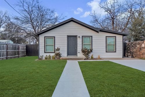 1014 W Archer St, Jacksboro, TX, 76458-1536 | Card Image