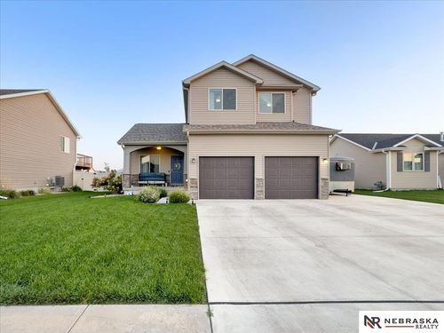 14331 Quentin St, Waverly, NE, 68462-2041 | Card Image