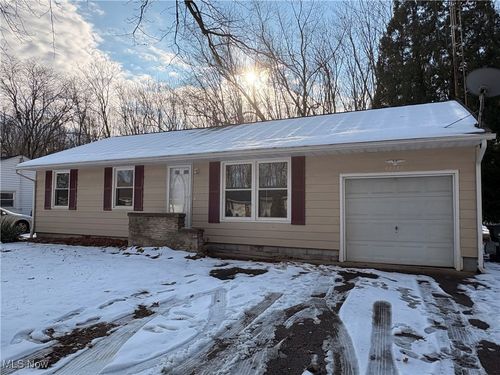 42141 Emerson Ct, Elyria, OH, 44035-2541 | Card Image