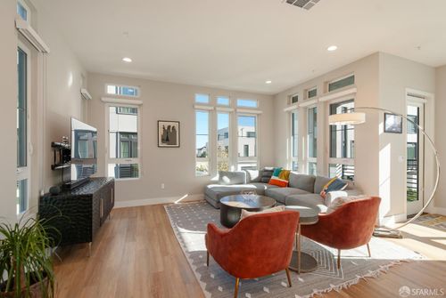 502-2137 Starling Ln, Alameda, CA, 94501-7645 | Card Image