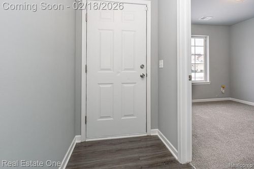 2249 Legacy Dr, Burton, MI, 48519-2026 | Card Image