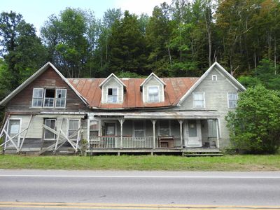 4576 Main Street, House other with 5 bedrooms, 2 bathrooms and null parking in Waitsfield VT | Image 1