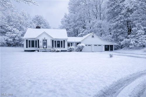 4216 State Rd, New Franklin, OH, 44319-2743 | Card Image