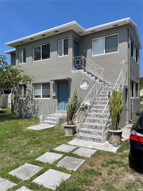 up-9011 Ne 2nd Ave, Miami Shores, FL, 33138-3033 | Card Image