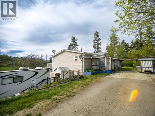 327 97a Highway, Spallumcheen, BC, V4Y0P2 | Card Image