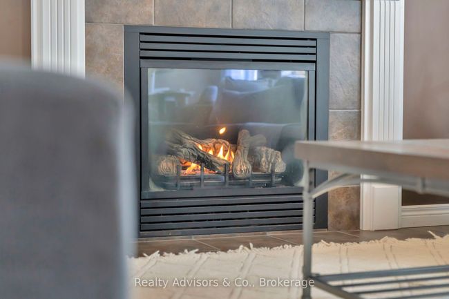 56 Southampton Dr, House other with 3 bedrooms, 2 bathrooms and 2 parking in Saint George ON | Image 8