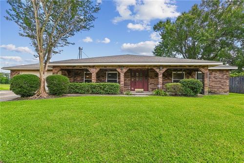 182 Thoroughbred Ave, Montz, LA, 70068-8932 | Card Image
