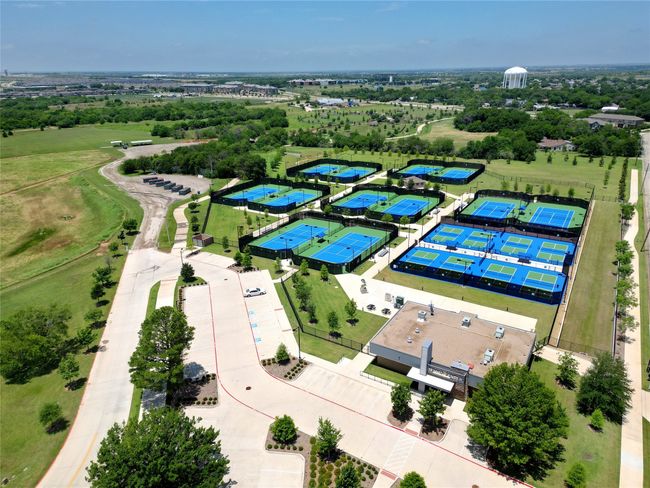 2612 Dancing Flame Dr, House other with 4 bedrooms, 4 bathrooms and null parking in Denton TX | Image 28