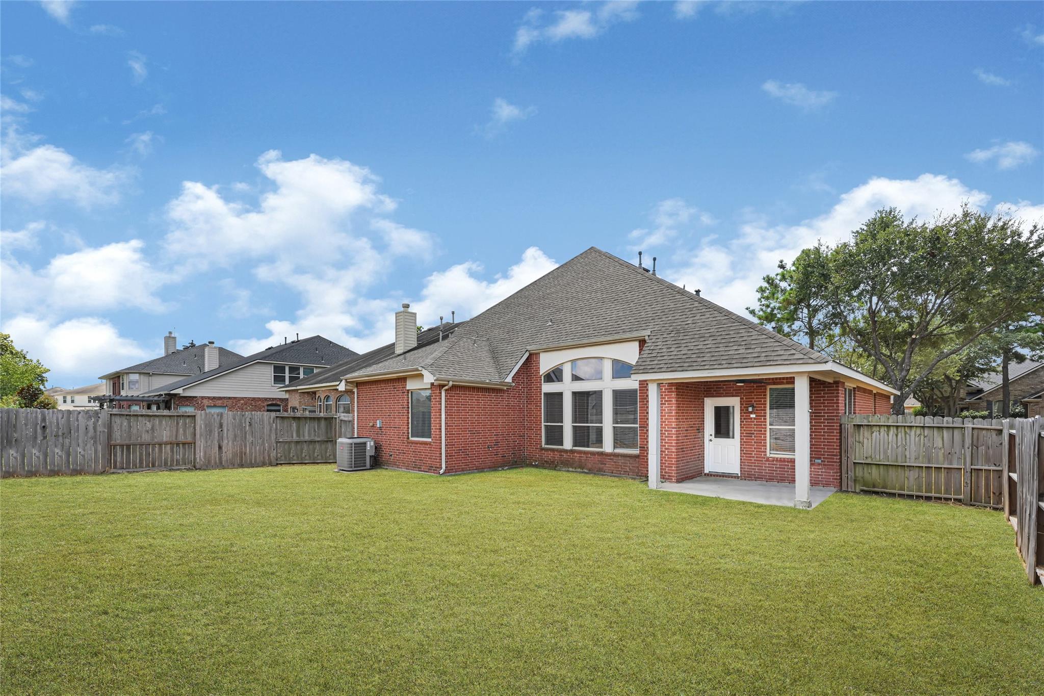 Residential Lease in Spring 4