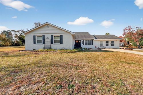 3402 Seven Mountain Dr, Fayetteville, NC, 28306-9254 | Card Image