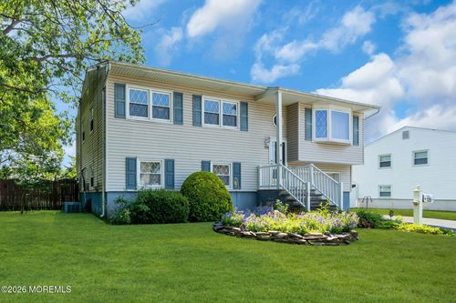 129 Poplar Way, Brick, NJ, 08724-2501 | Card Image