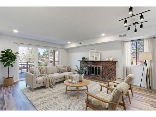 c7-600 Manhattan Dr, Boulder, CO, 80303-4027 | Card Image