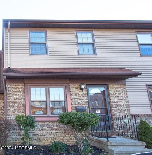 21 Village Green Court, Hazlet, NJ, 07730 | Card Image