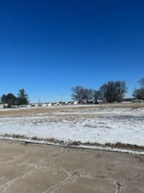 41XX Back St, Loves Park, IL, 61111 | Card Image