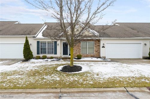 38606 Granite Dr, Willoughby, OH, 44094-7398 | Card Image