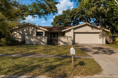 15648 Bear Creek Dr, TAMPA, FL, 33624-1704 | Card Image