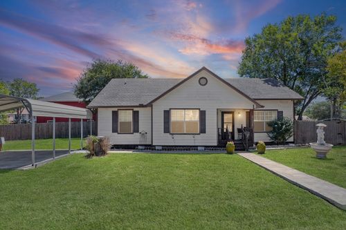 47 Mesquite St, Maxwell, TX, 78656-4539 | Card Image