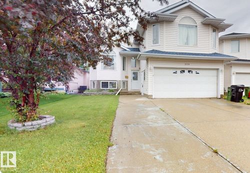 3738 28a St Nw, Edmonton, AB, T6T1M3 | Card Image