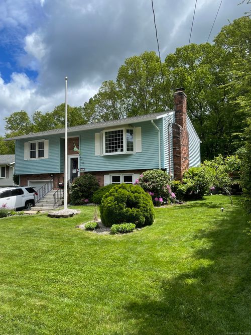 322 Beth Ln, Waterbury, CT, 06705-2544 | Card Image