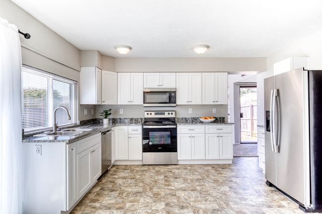 1712 California Trl, House other with 3 bedrooms, 2 bathrooms and null parking in Plano TX | Image 15