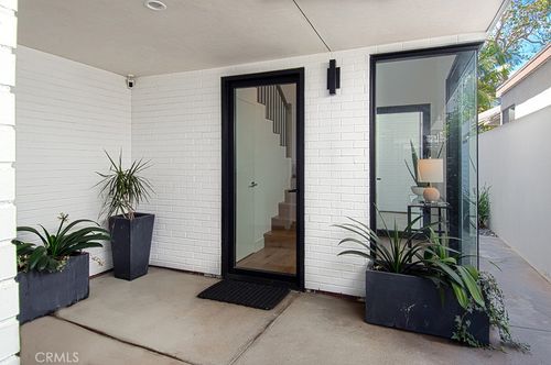 502 1/2 Begonia Ave, Corona del Mar, CA, 92625-2056 | Card Image