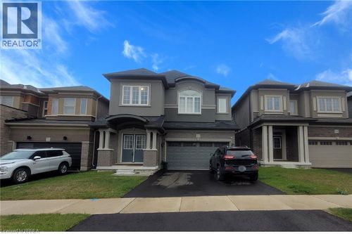 70 Hitchman St, Paris, ON, N3L0M1 | Card Image