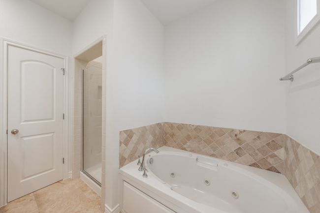 UNIT-13 - 13900 Noel Rd, Condo with 2 bedrooms, 2 bathrooms and null parking in Dallas TX | Image 18