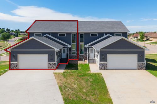 4646 Wickman Ct, Rapid City, SD, 57702-8580 | Card Image